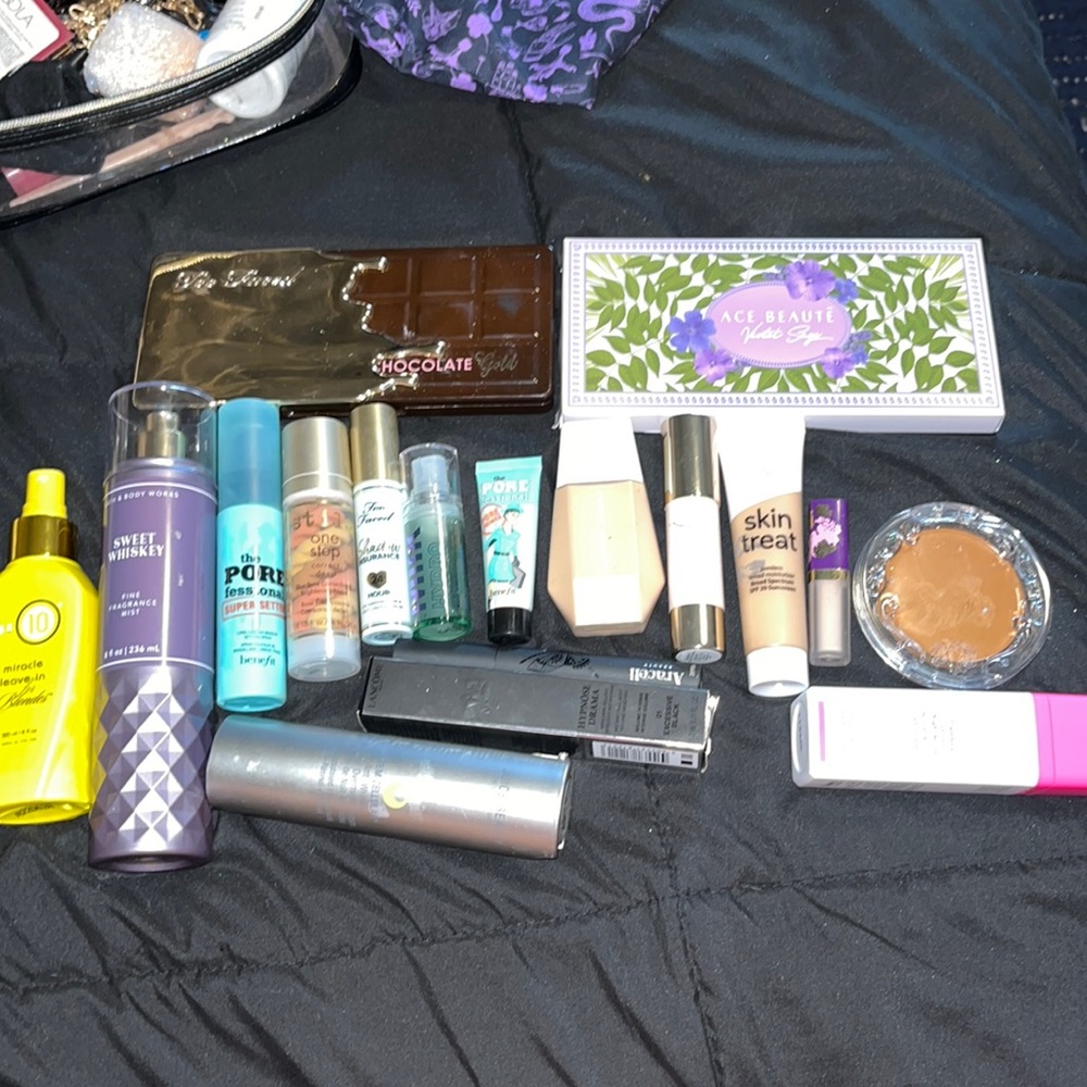 Big makeup/skin care bundle